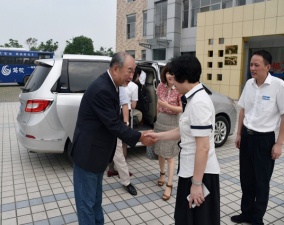 日本駕校校長來我?？疾煸L問